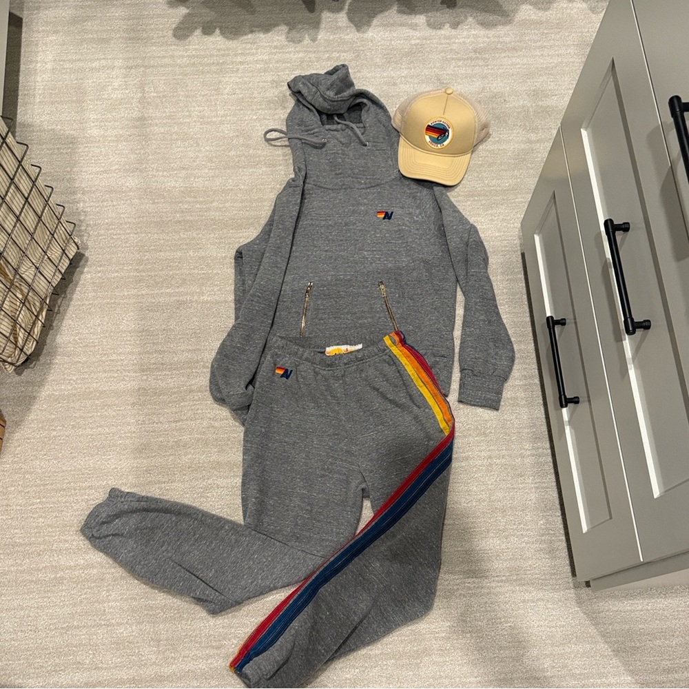 Aviator Nation- Gray Women's Sweat Set with Rainbow Stripes 🌈 WITH hat 🧢